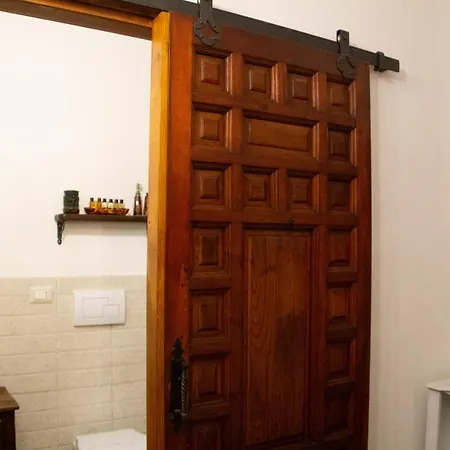 La Corte Della Regina Catane