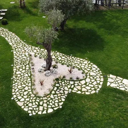 La Corte Della Regina Farm stay