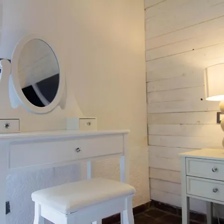 La Corte Della Regina Farm stay *