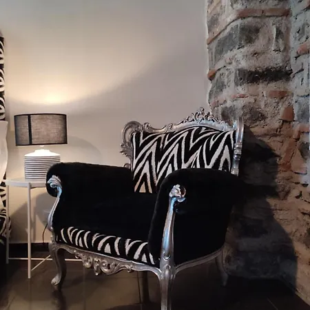 La Corte Della Regina 팜스테이 카타니아