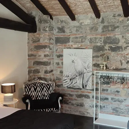 La Corte Della Regina Farm stay *