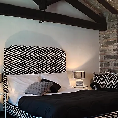 La Corte Della Regina Catania